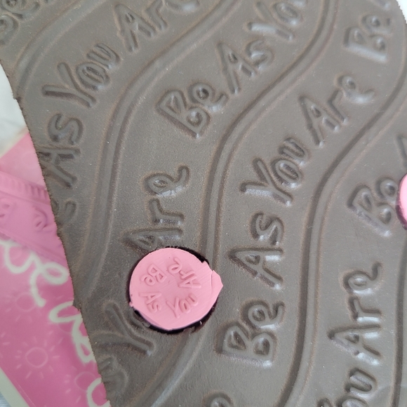 Don't Drink & Dial Flip Flops Sandals M 7-8 NWT Be As You Are - Picture 8 of 10